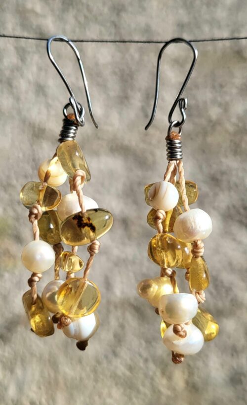 Boucles d'Oreilles Cascade Perles Nacrées - Bijou Fait Main Mexique Femme - Vue principale | Artisanat Mexique