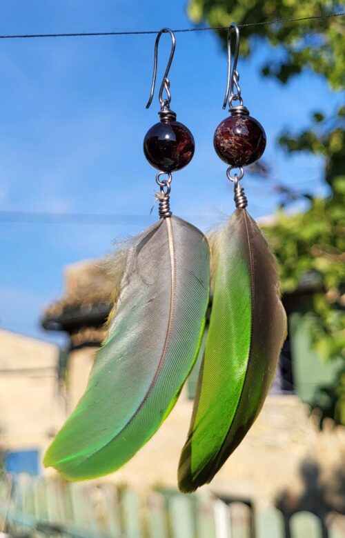 Boucles d'Oreilles Plumes Vertes Perles - Vue principale | Artisanat Mexique