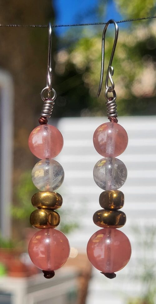 Boucles d'Oreilles Linéaires Pierres Roses Dorées - Vue principale | Artisanat Mexique