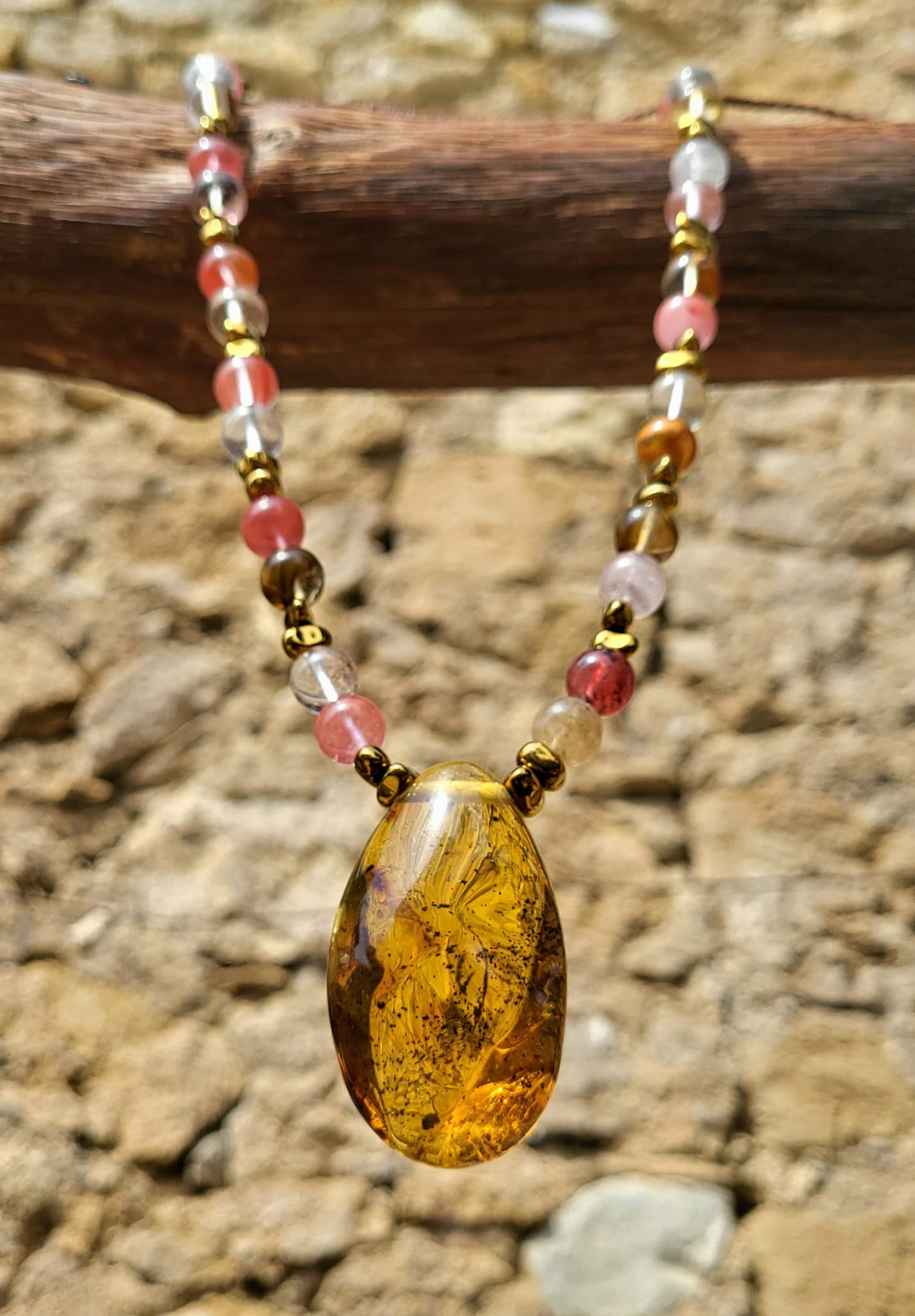 Collier Pendentif Ambre Fossile du Chiapas Quartz Rose Cristal de Roche - Vue principale | Artisanat Mexique