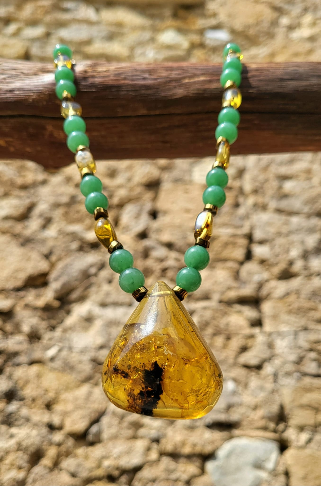 Collier pendentif ambre aventurine Chiapas doré vert
