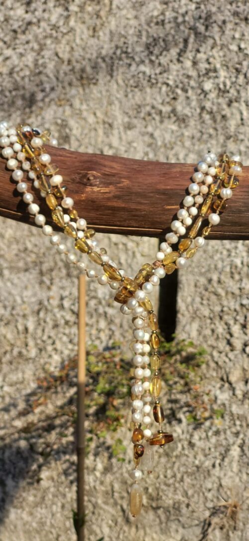 Collier Multi-Rangs Ambre du Chiapas Perles Nacrées Blanches - Vue principale | Artisanat Mexique