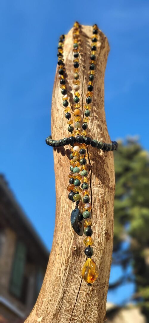 Collier Long Jaspe Jade Ambre du Chiapas Vert Doré - Vue principale | Artisanat Mexique