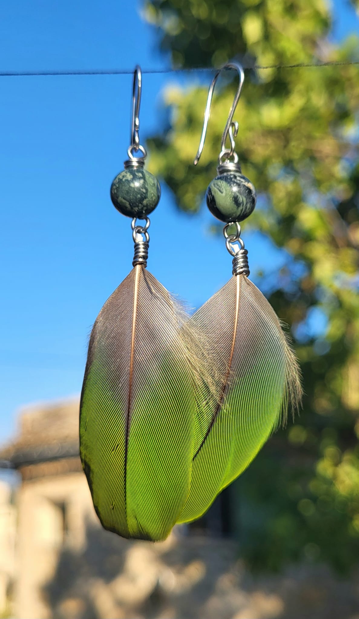 Boucles d'Oreilles Plumes Vertes Jaspe - Bijou Artisanal Mex