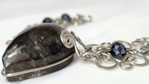 Manchette Obsidienne Noire Volcanique Acier
