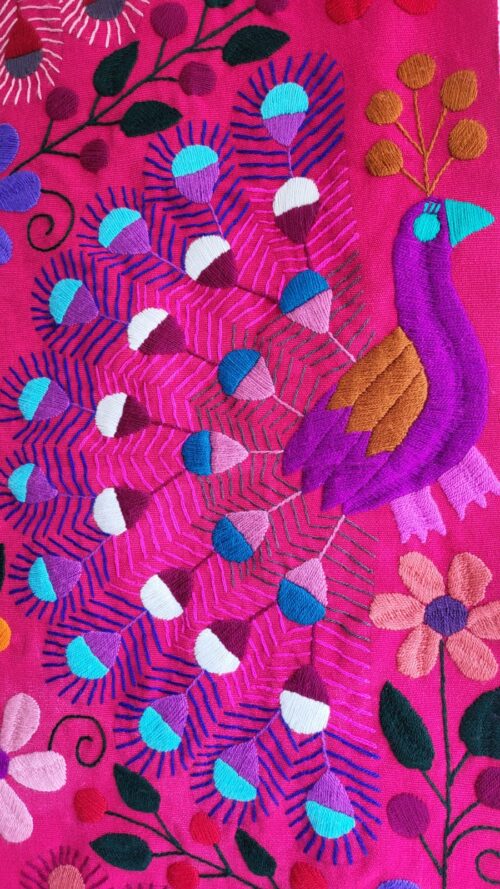 Broderie Chiapas Rose Fuchsia Paon Fait Main 165cm