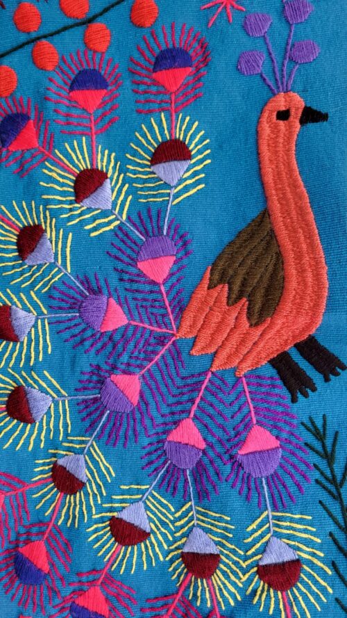Broderie Chiapas Bleu Paon Fait Main 162cm Mexique