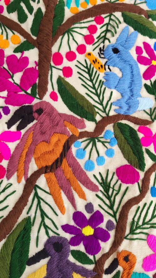 Broderie Chiapas Beige Arbre Vie Singes Perroquets