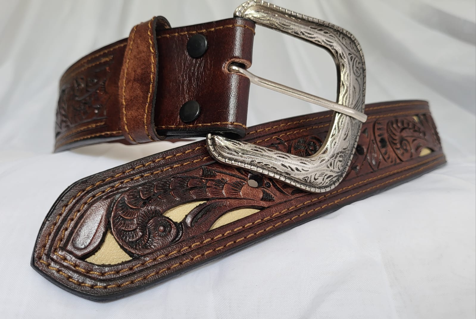 Ceinture Cuir Gravée Incrustée Unisexe Naturel foncé et