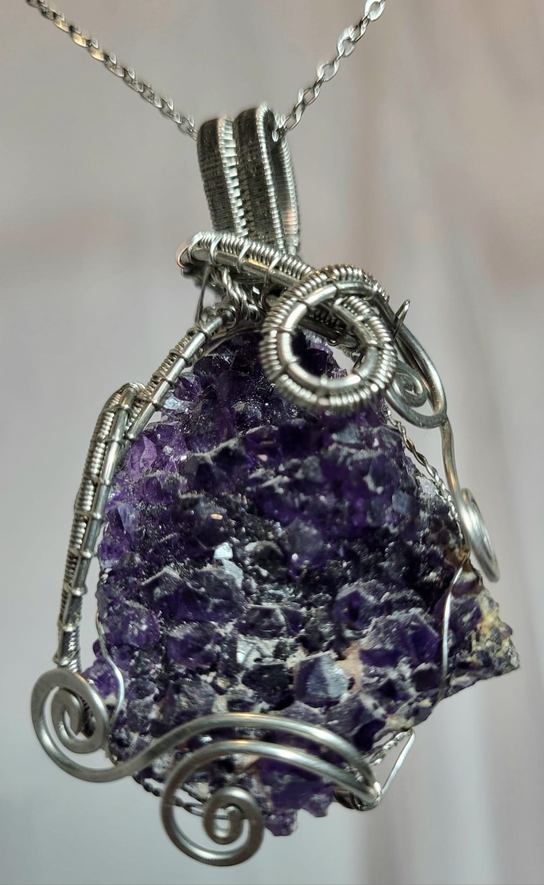 Pendentif améthyste brute wire-wrap argent fait main