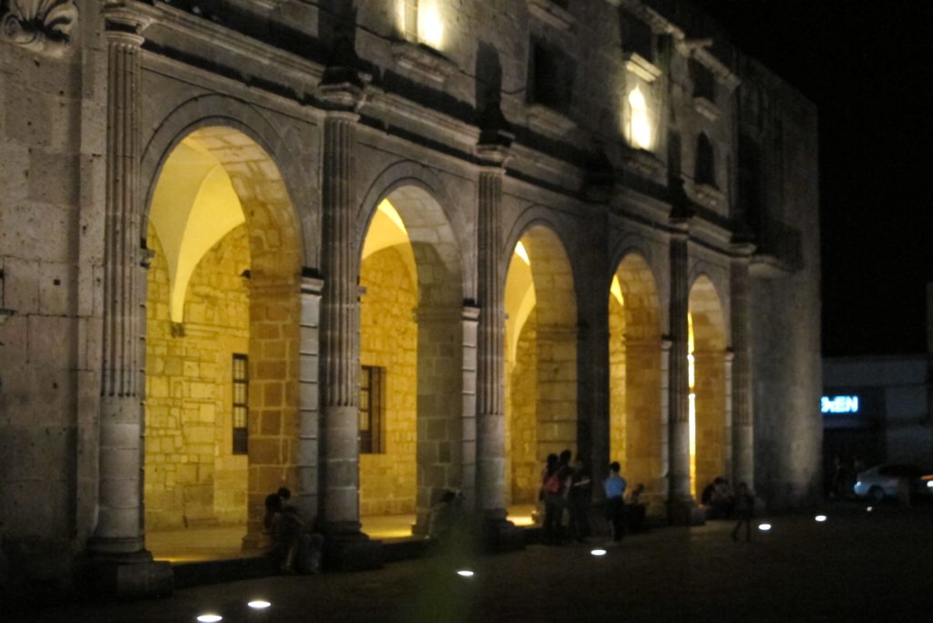 Couleurs jaune et orange du Mexique