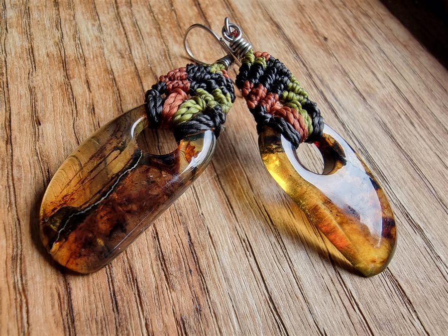 Boucles d oreilles ambre marbre macrame de Melanie