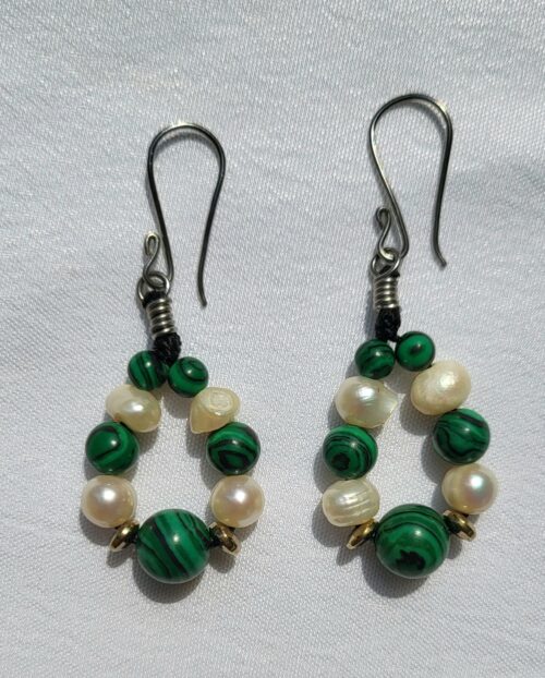Boucles d'Oreilles Malachite Perles Nacrées - Bijou Artisana